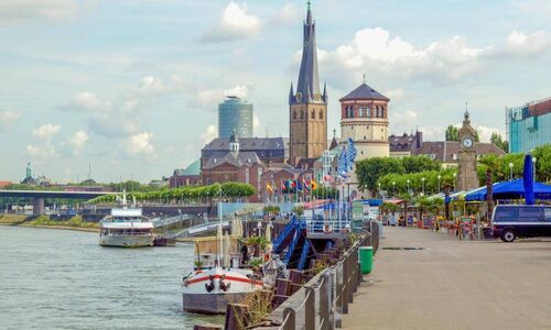 دبي - دوسلدورف