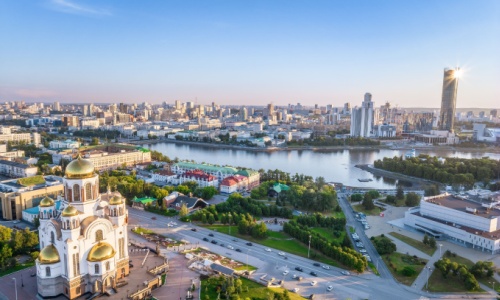 دبي - يكاترينبورغ